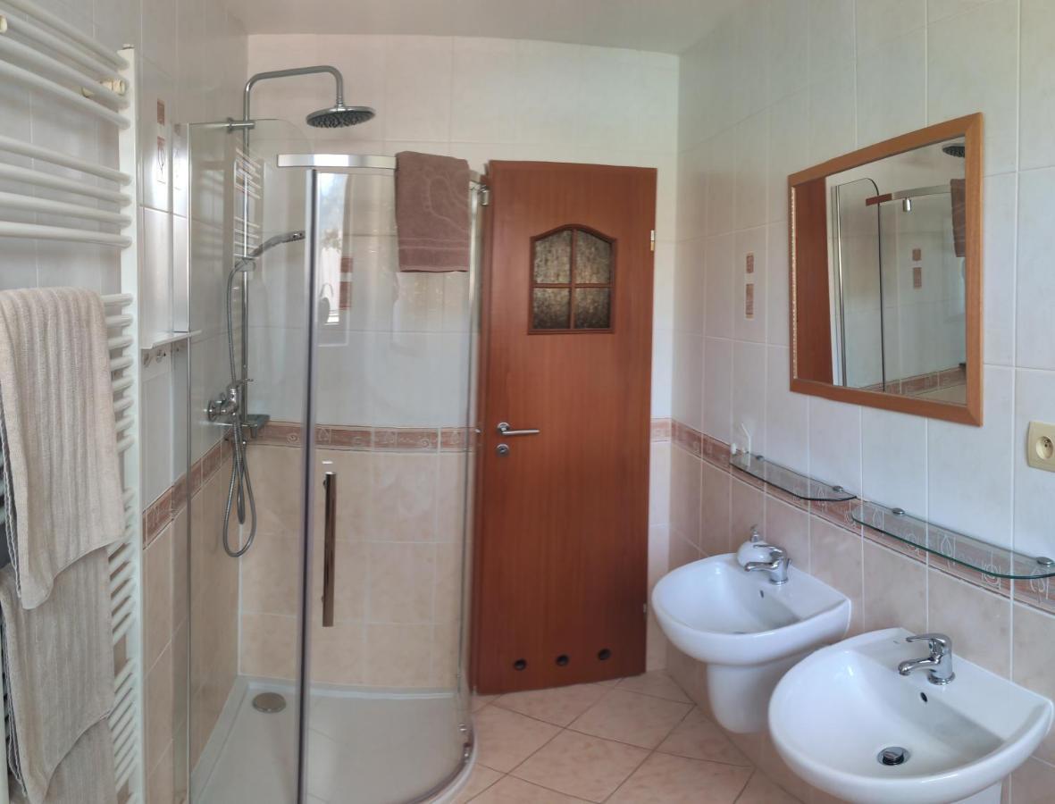 Margus Apartmany Oscadnica Extérieur photo